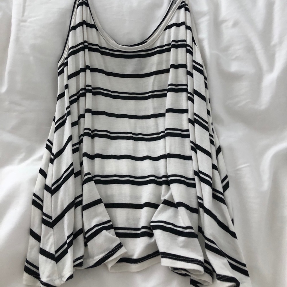 Flow tank top